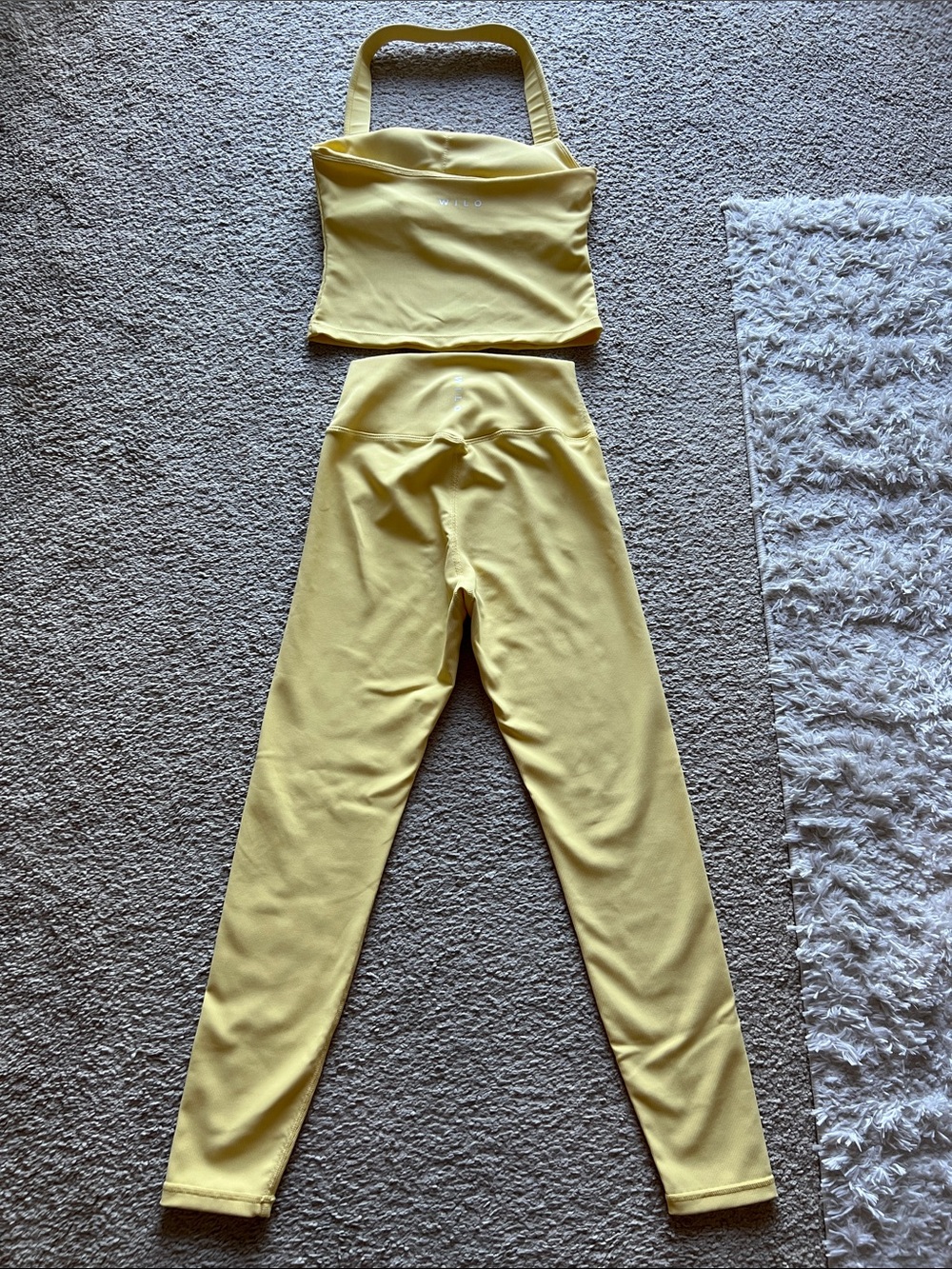 WILO High-Rise Yellow Leggings with Matching Crop Tank - Picture 3 of 3